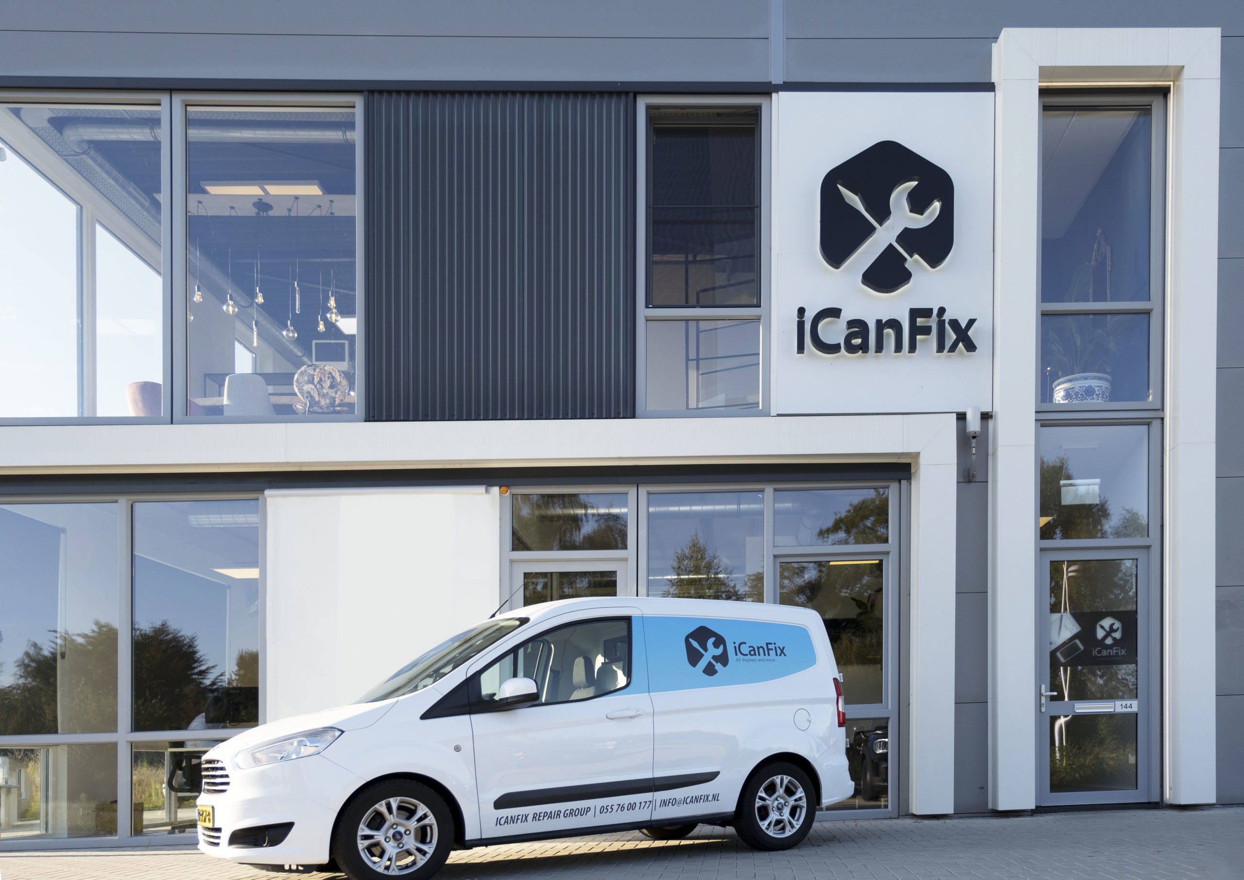 Pand van iCanFix in Apeldoorn