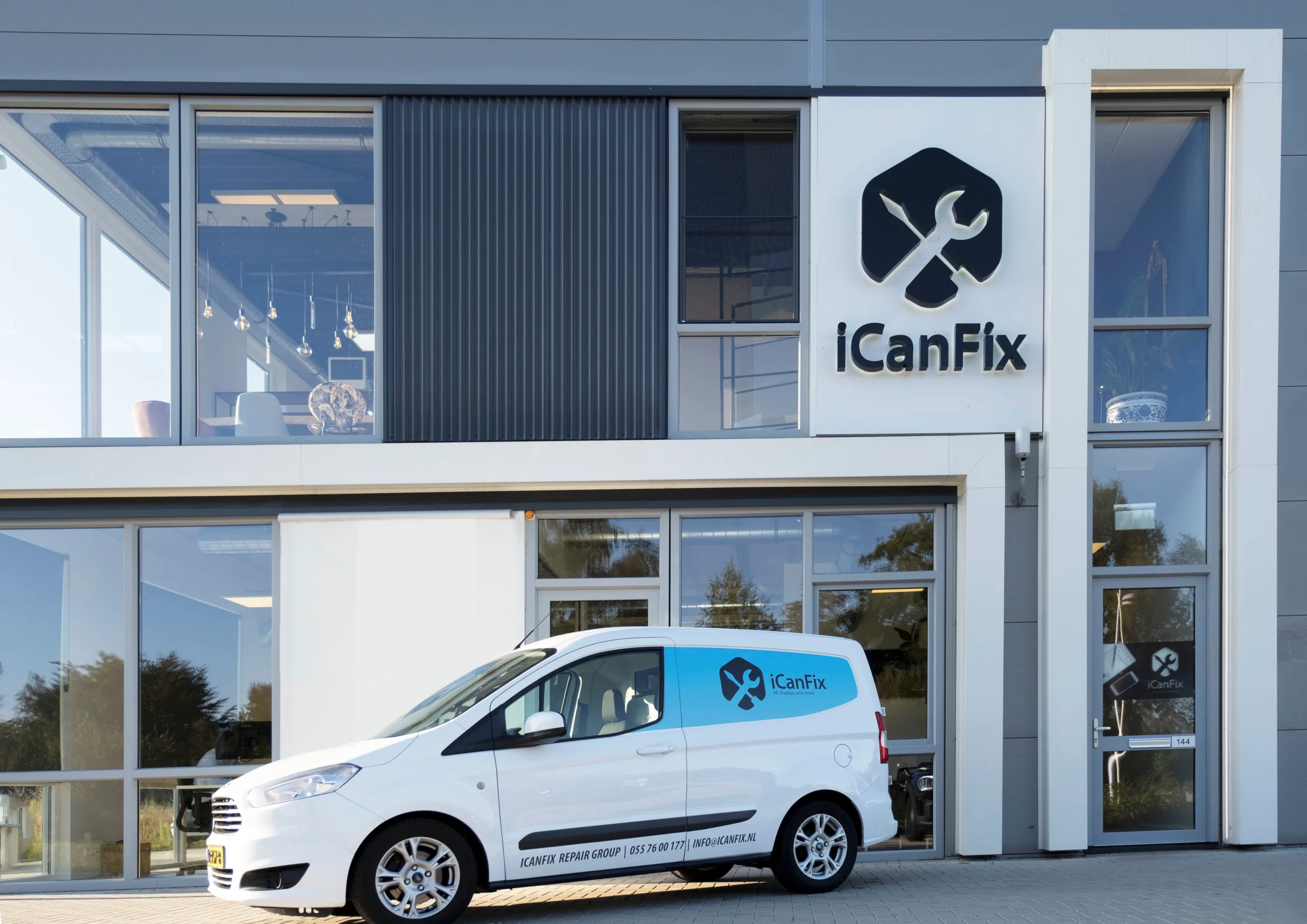 Pand van iCanFix in Apeldoorn